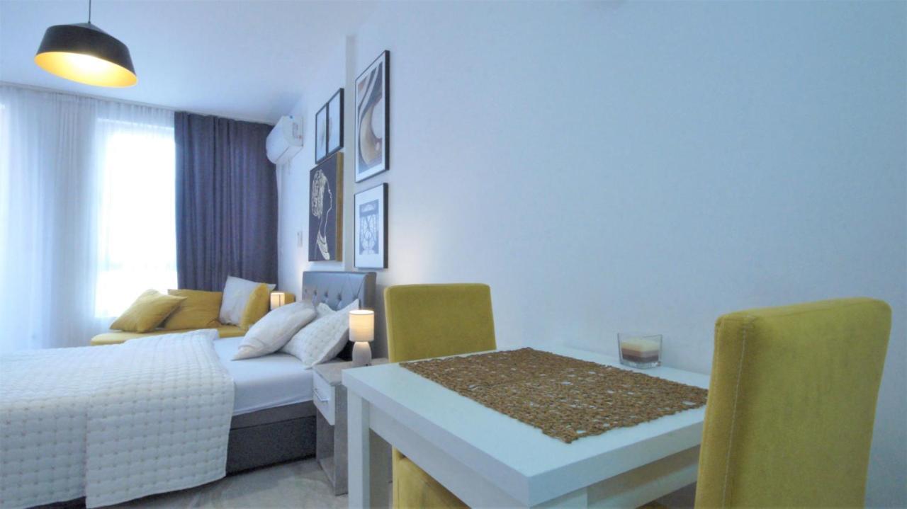 Mondi Azzurri Apartamento Budva Exterior foto