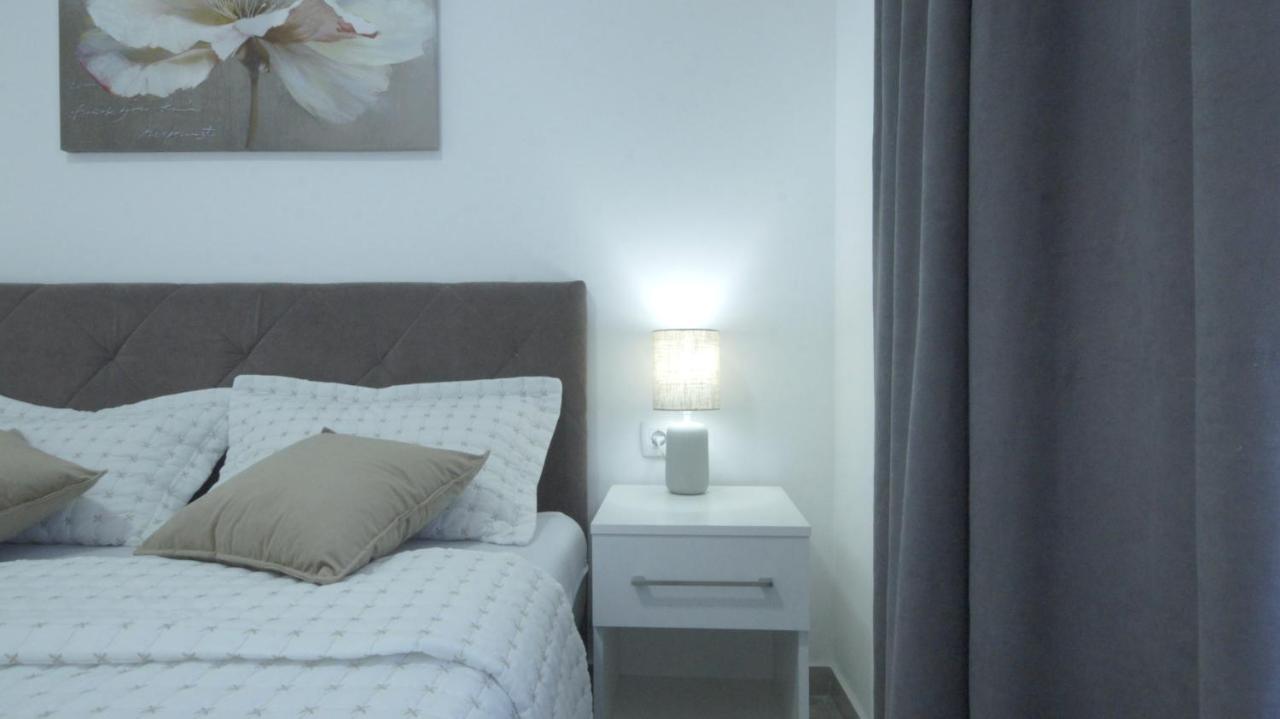 Mondi Azzurri Apartamento Budva Exterior foto